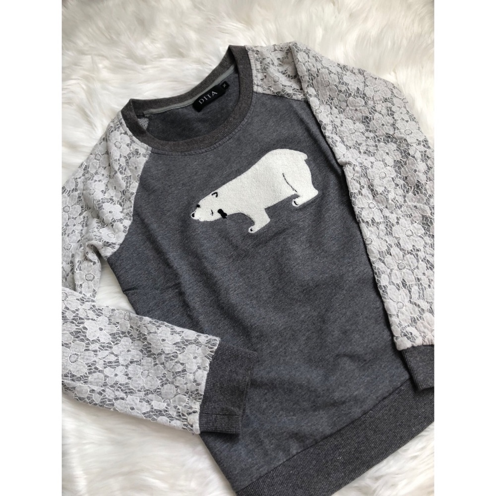 Sweatshirt